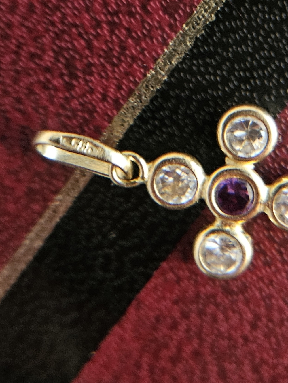 14K Gold Cross Pendant Marked 585. - Picture 6 of 6